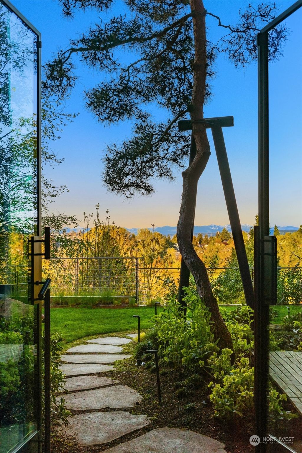 Photo of 2328 Delmar Drive E, Seattle, WA 98102 (MLS # 2063121)