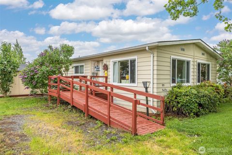 Photo of 380 E Pole Road #20, Lynden, WA 98264 (MLS # 2523423)