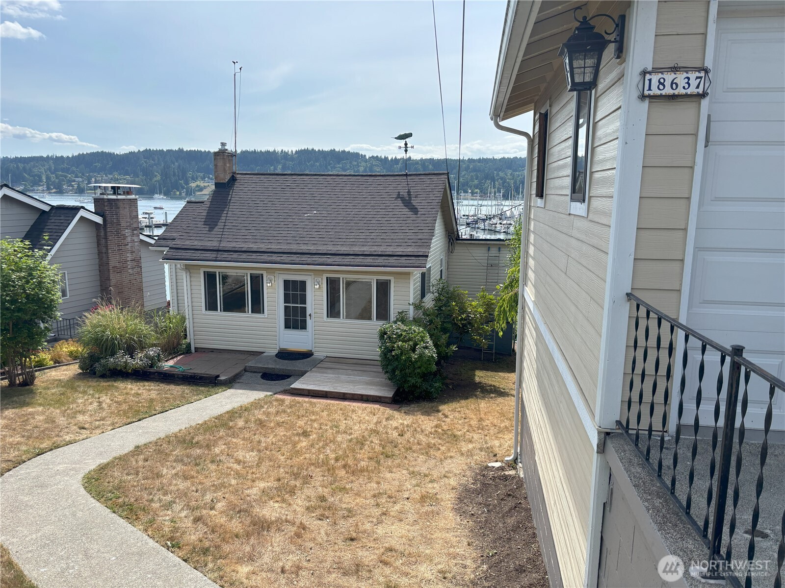 18637 Fjord Drive NE