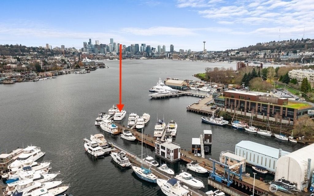 Photo of 2309 N Northlake Way #1A, Seattle, WA 98103 (MLS # 2360315)