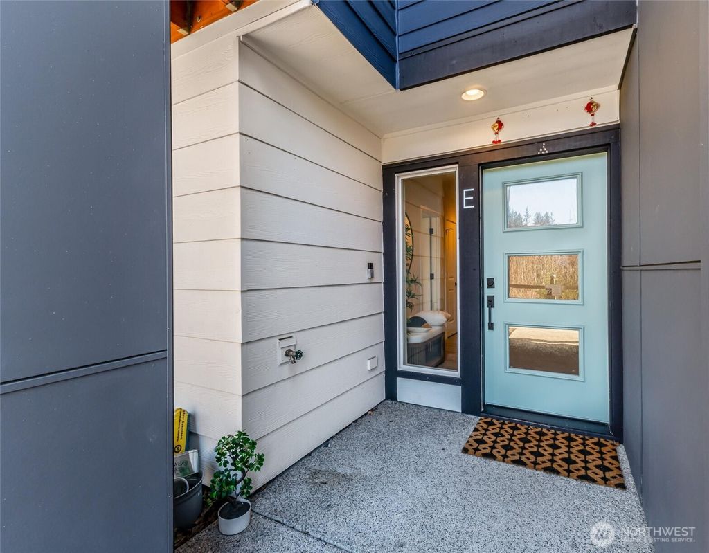 Photo of 23712 8th Street SE #E, Bothell, WA 98021 (MLS # 2476955)