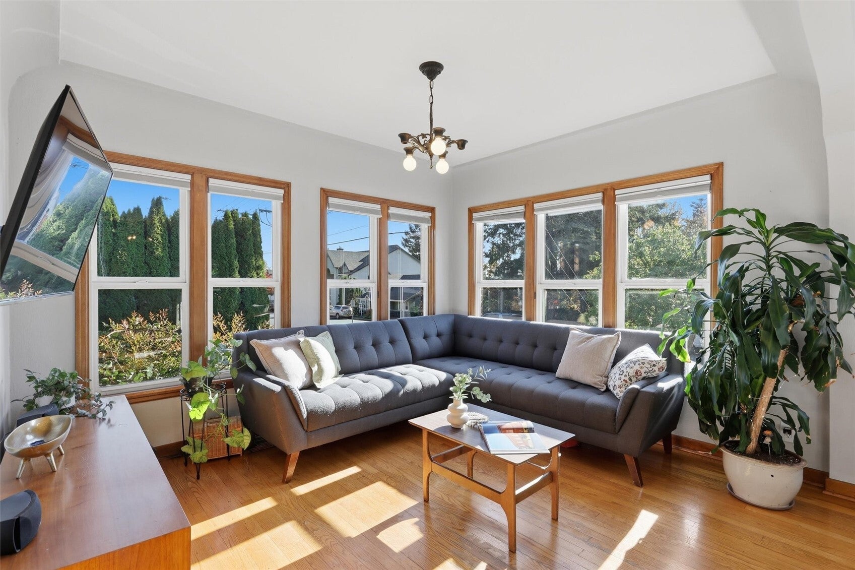 606 First Street