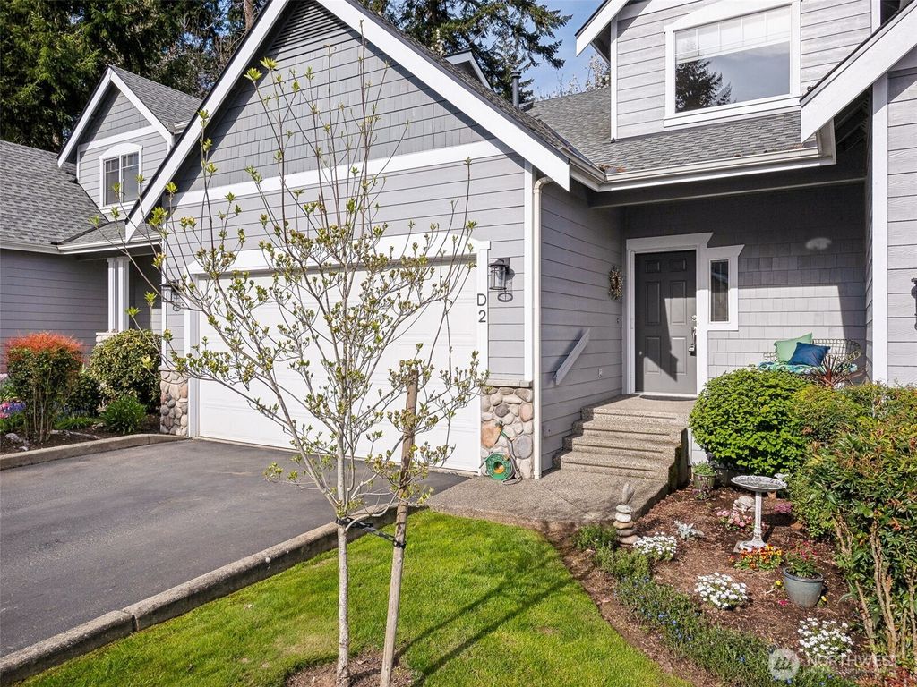 Photo of 16526 SE 256th Street #D2, Covington, WA 98042 (MLS # 2361161)