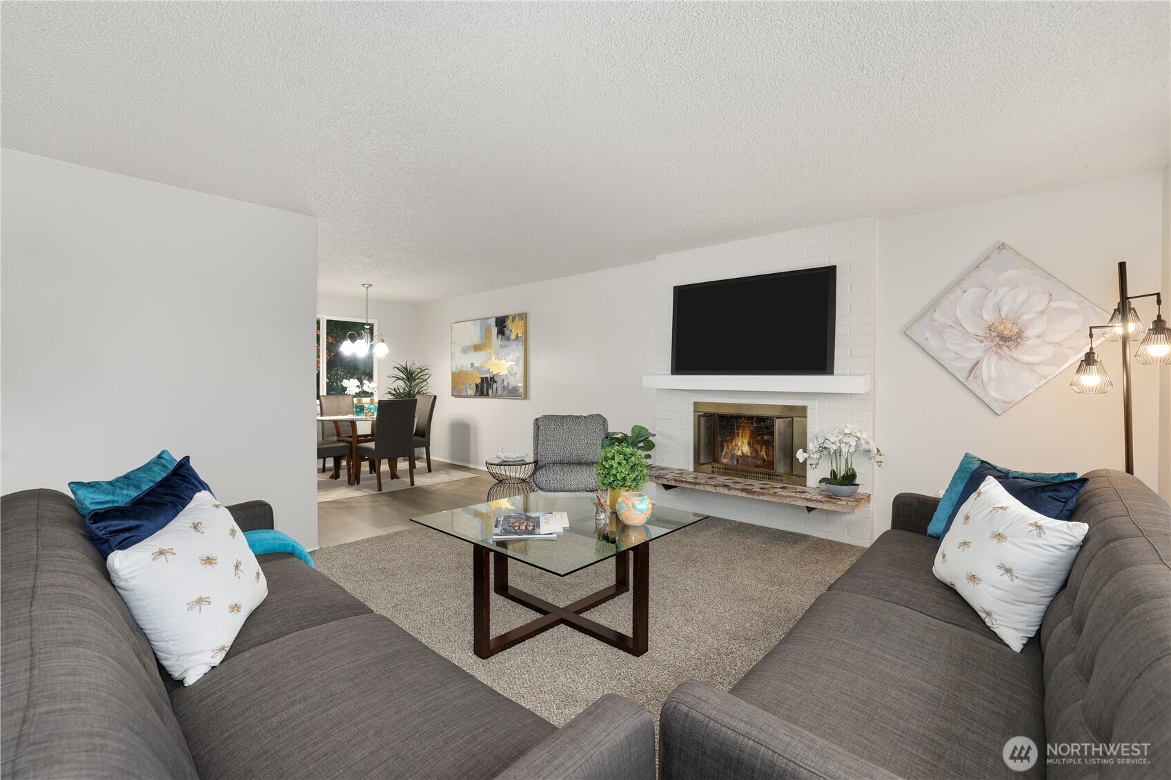 1302 N Woodlawn Street