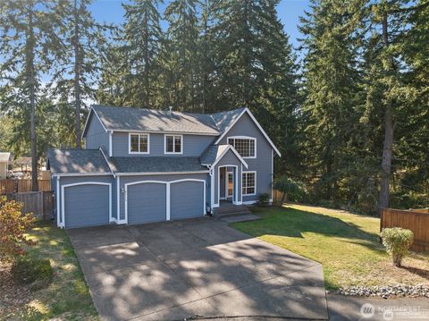 Photo of 8412 165th Street Ct E, Puyallup, WA 98375 (MLS # 2487553)