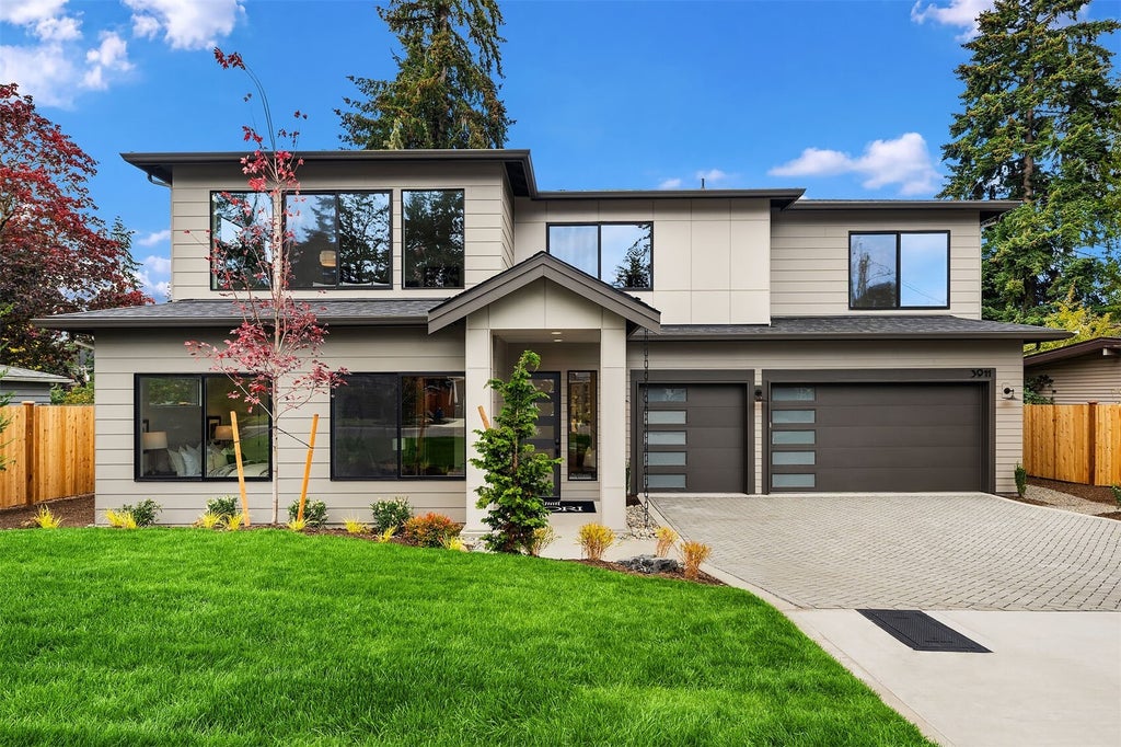 Photo of 3911 147th Avenue SE, Bellevue, WA 98006 (MLS # 2596808)