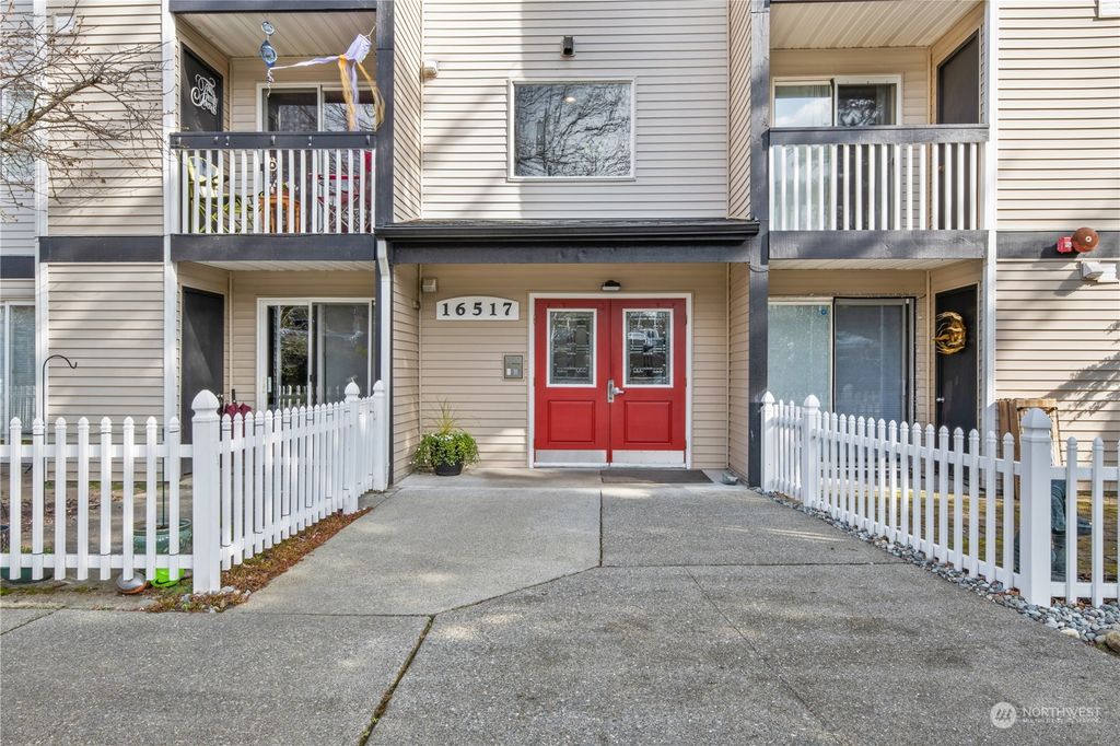 Photo of 16517 Currie Road #B204, Monroe, WA 98272 (MLS # 2046531)