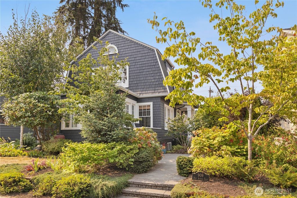 Photo of 909 21st Avenue E, Seattle, WA 98112 (MLS # 2428485)