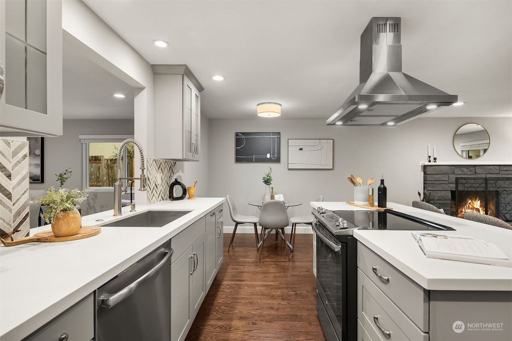 listing image 9363160245568179944
