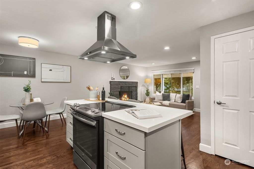 listing image 9362845849338155786