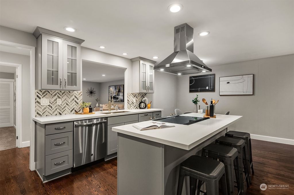 listing image 9368994268553877977