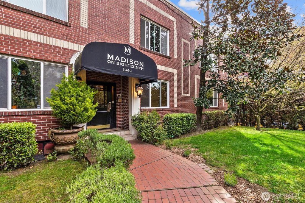 Photo of 1640 18th Avenue #6, Seattle, WA 98122 (MLS # 2501899)