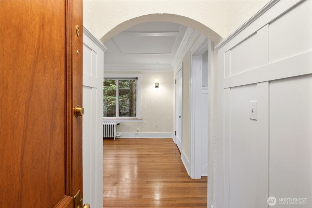 Photo of 1640 18th Avenue #6, Seattle, WA 98122 (MLS # 2501899)