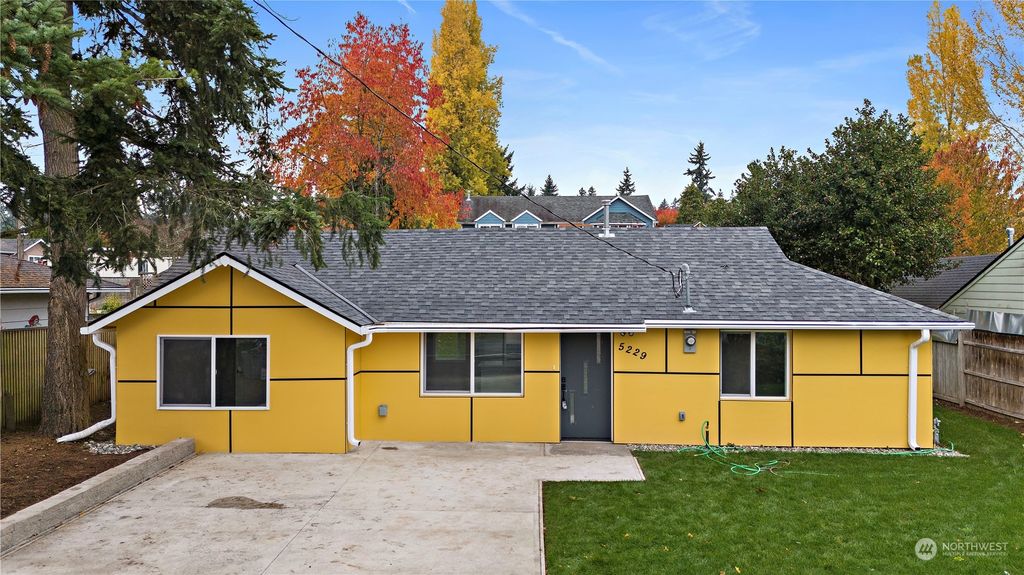 Photo of 5229 244th Street SW, Mountlake Terrace, WA 98043 (MLS # 2179228)
