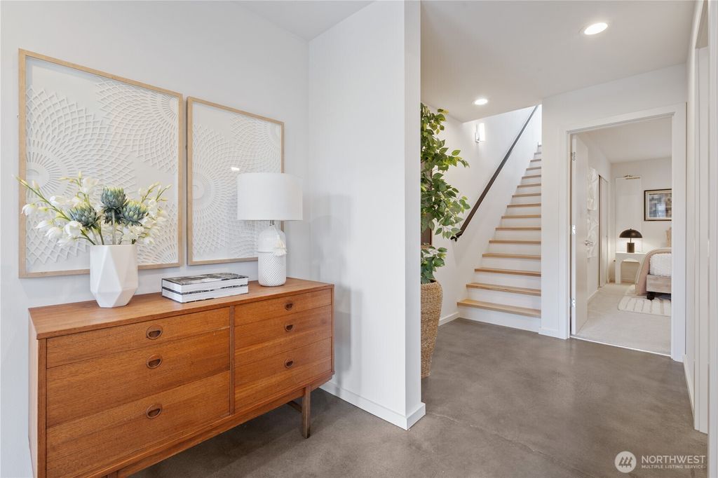 Photo of 115 27th Avenue E #D, Seattle, WA 98112 (MLS # 2391964)