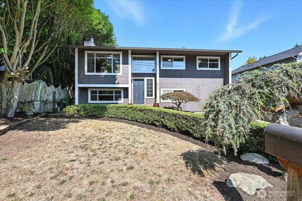 Photo of 612 NW 89th Street, Seattle, WA 98117 (MLS # 2422820)