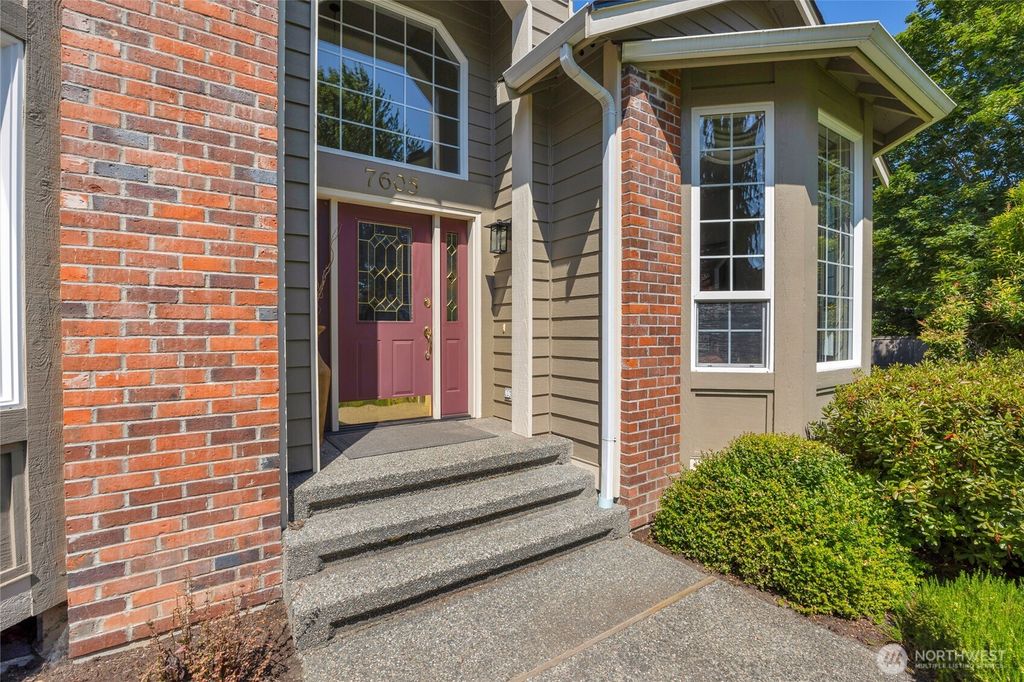 Photo of 7605 77th Place NE, Marysville, WA 98270 (MLS # 2412129)
