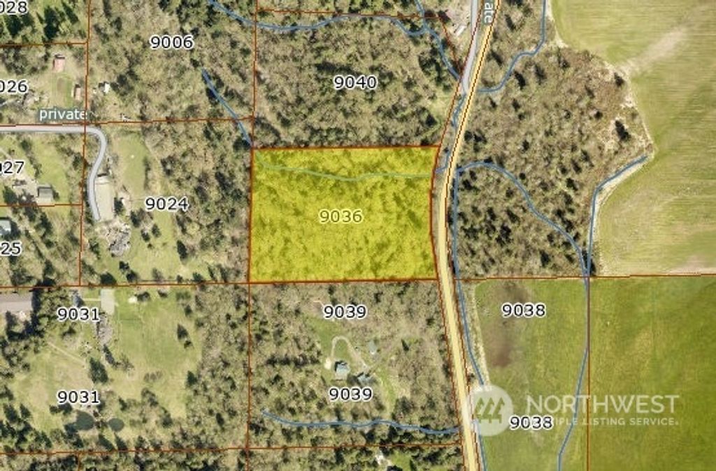 Photo of 0 W Snoqualmie Valley Road NE, Duvall, WA 98019 (MLS # 2233098)