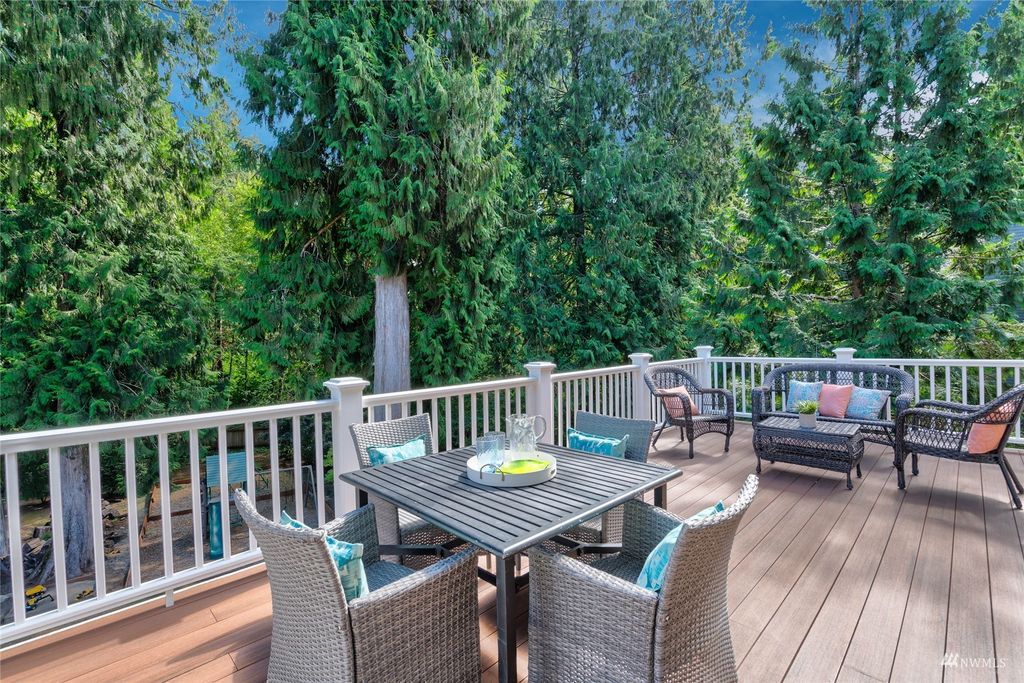Photo of 16614 198th Avenue NE, Woodinville, WA 98077 (MLS # 1986607)