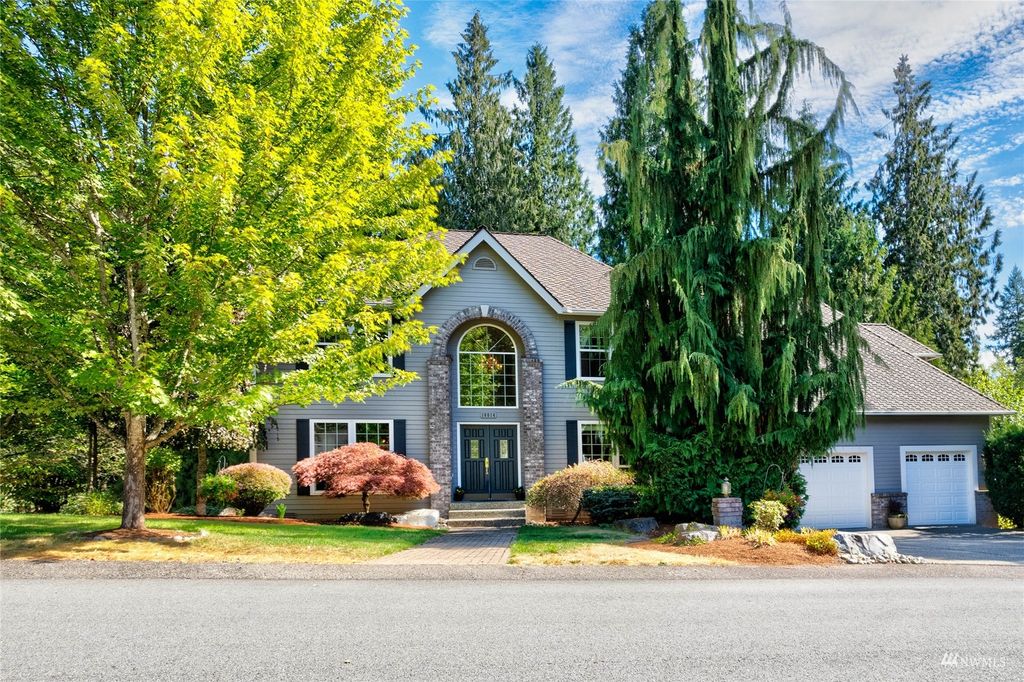 Photo of 16614 198th Avenue NE, Woodinville, WA 98077 (MLS # 1986607)