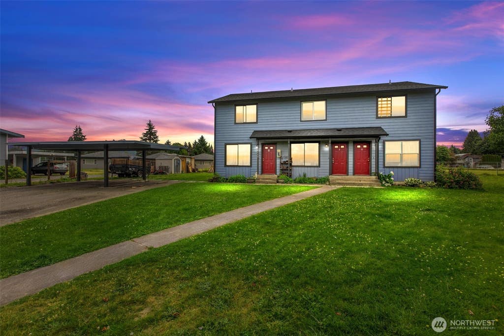 Photo of 18440 Killarney Circle, Monroe, WA 98272 (MLS # 2533886)