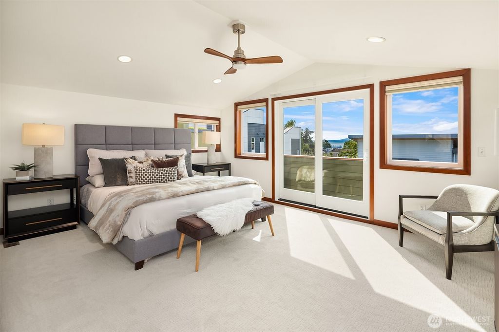 Photo of 1915 9th Avenue W, Seattle, WA 98119 (MLS # 2448869)