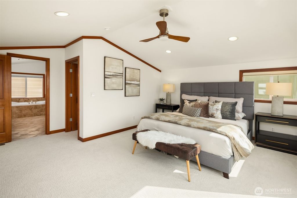 Photo of 1915 9th Avenue W, Seattle, WA 98119 (MLS # 2448869)