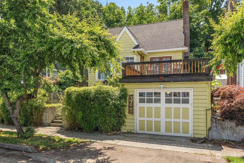 Photo of 3705 S Dawson Street, Seattle, WA 98118 (MLS # 2130733)