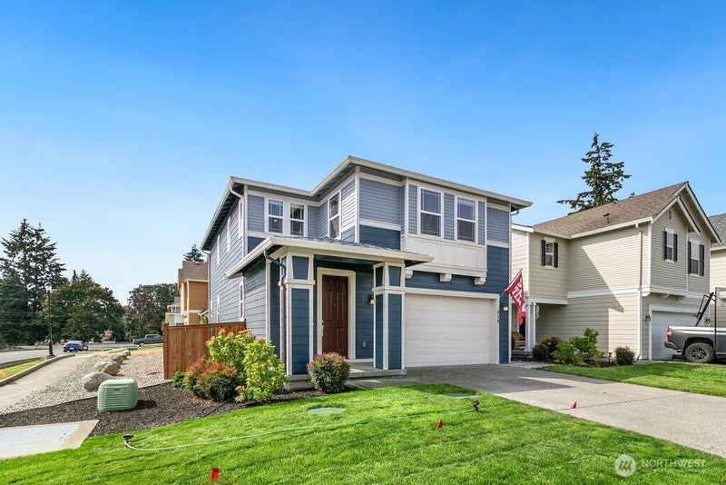939 Vine Maple Street SE