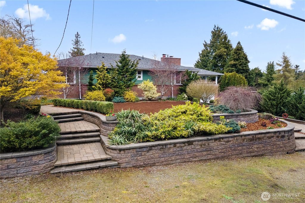 Photo of 16709 Marine View Drive SW, Burien, WA 98166 (MLS # 2352770)