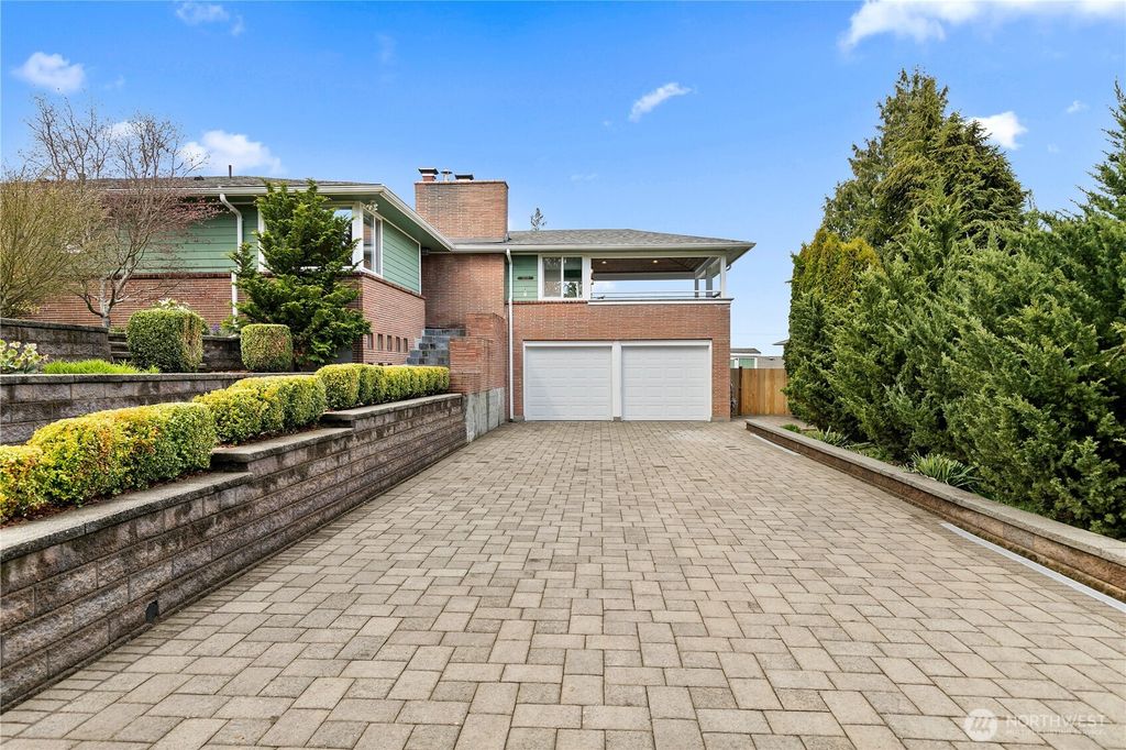 Photo of 16709 Marine View Drive SW, Burien, WA 98166 (MLS # 2352770)