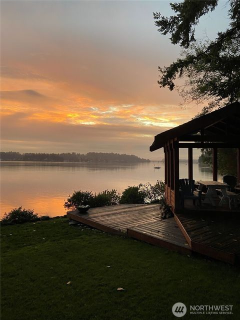 Photo of 6602 Cromwell Beach Drive NW, Gig Harbor, WA 98335 (MLS # 2499983)