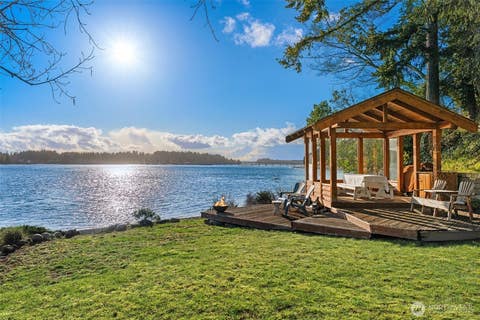 Photo of 6602 Cromwell Beach Drive NW, Gig Harbor, WA 98335 (MLS # 2499983)