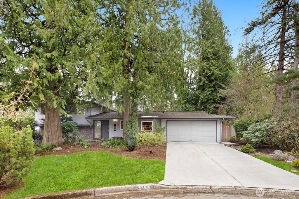 Photo of 8116 137th Avenue NE, Redmond, WA 98052 (MLS # 2343400)