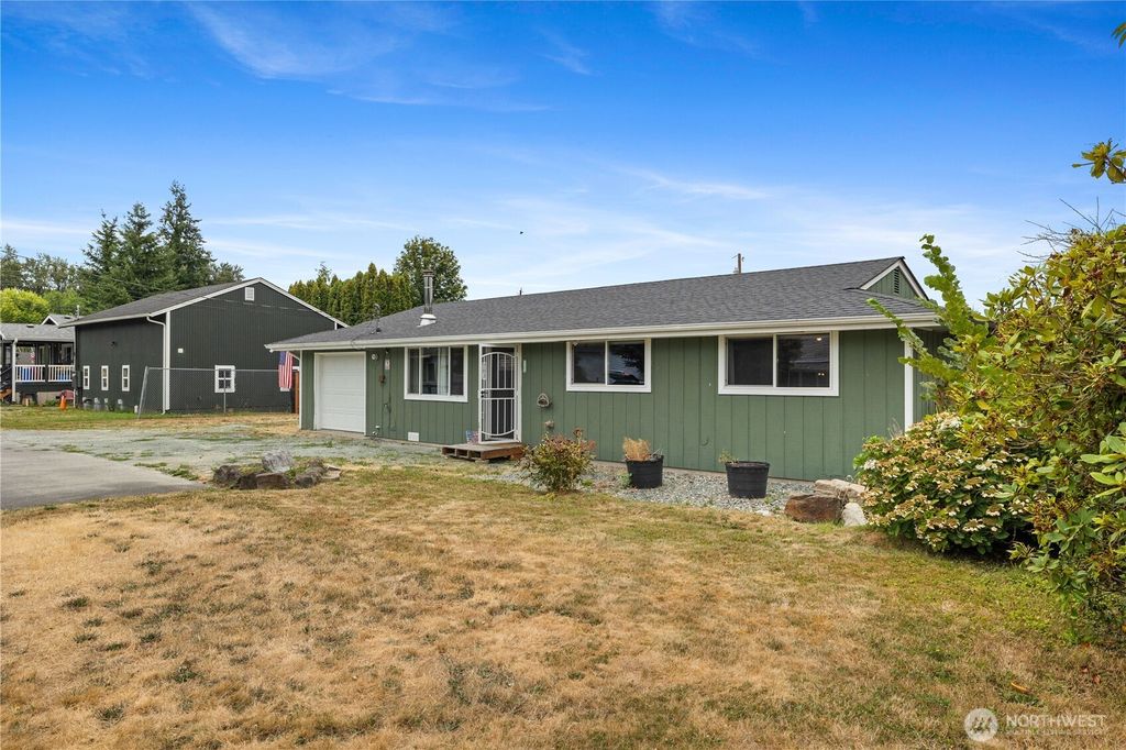 Photo of 203 Porter Lane, Sultan, WA 98294 (MLS # 2423870)