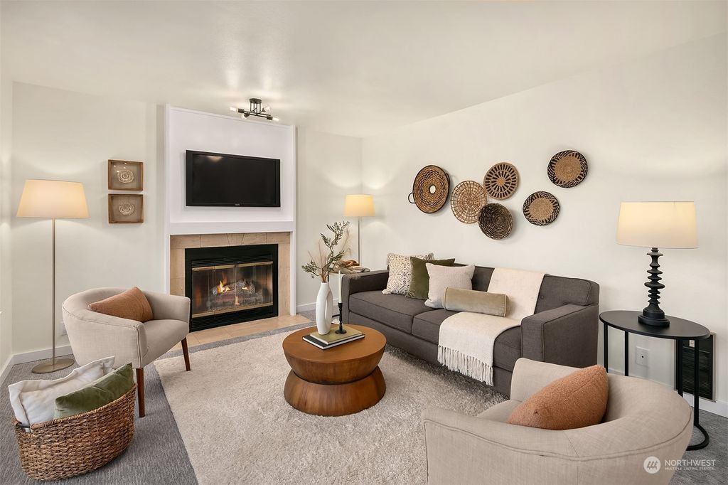 Photo of 12300 33rd Avenue NE #403, Seattle, WA 98125 (MLS # 2320814)