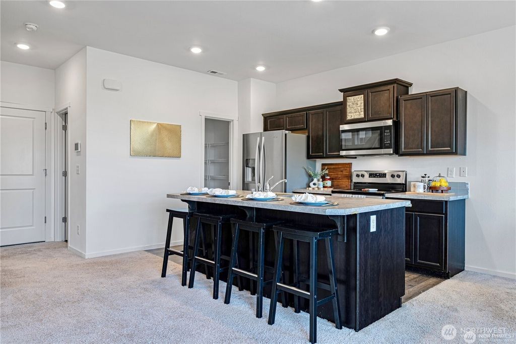 Photo of 18328 110 Avenue E, Puyallup, WA 98374 (MLS # 2498472)