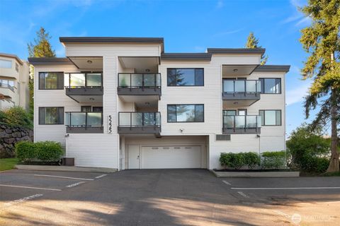 5225 50th Avenue NE 208 Seattle WA 98105