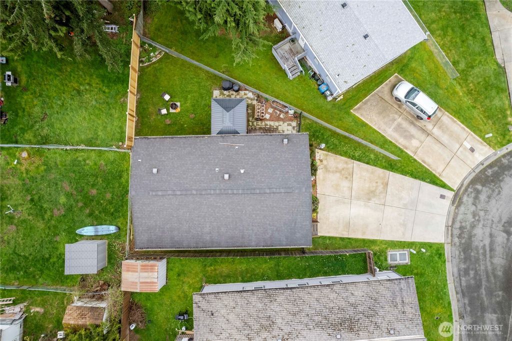 Photo of 11143 SE 226th Street, Kent, WA 98031 (MLS # 2444115)