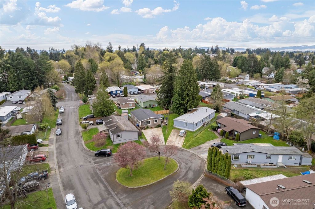 Photo of 11143 SE 226th Street, Kent, WA 98031 (MLS # 2444115)