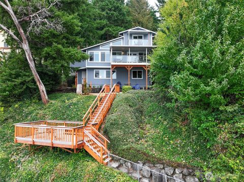 Photo of 211 E Shoreline Lane, Shelton, WA 98584 (MLS # 2492708)