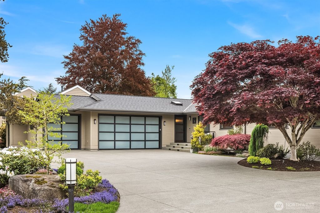 Photo of 61 Cascade Key, Bellevue, WA 98006 (MLS # 2512820)
