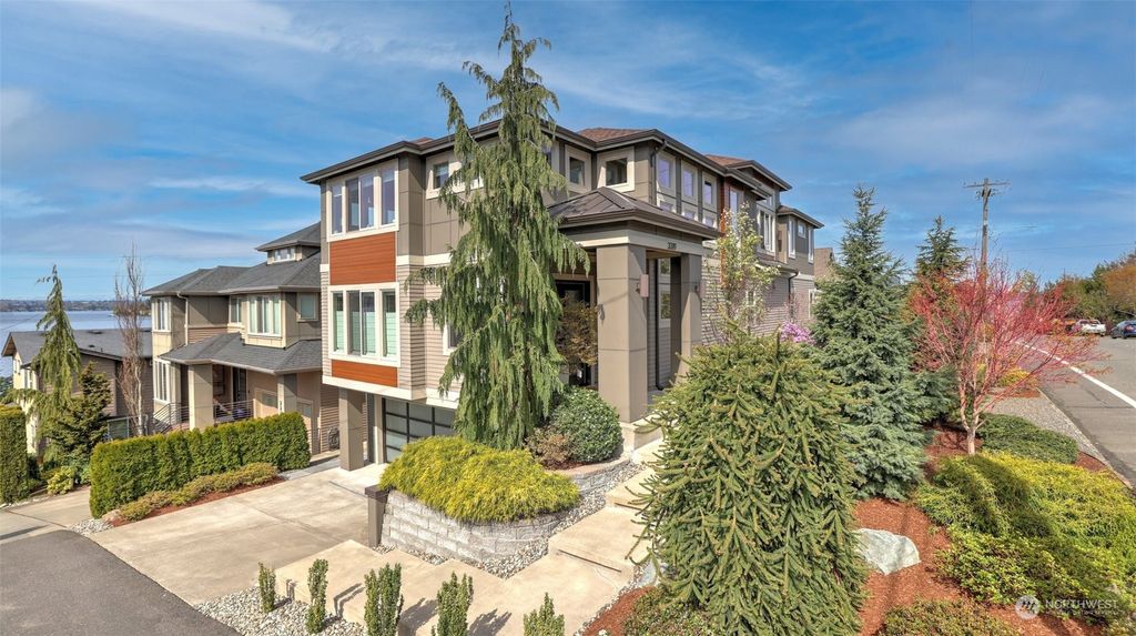 Photo of 3319 Burnett Avenue N, Renton, WA 98056 (MLS # 2302261)
