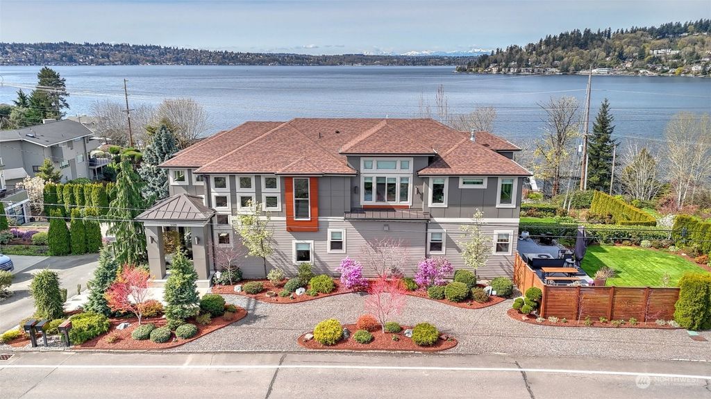 Photo of 3319 Burnett Avenue N, Renton, WA 98056 (MLS # 2302261)