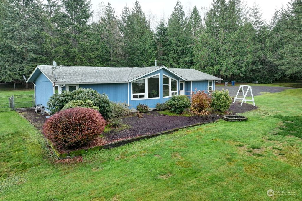 Photo of 16733 24th Street SE, Snohomish, WA 98290 (MLS # 2308941)