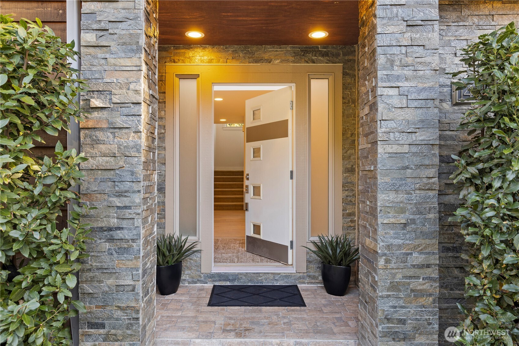 14540 Stone Avenue N