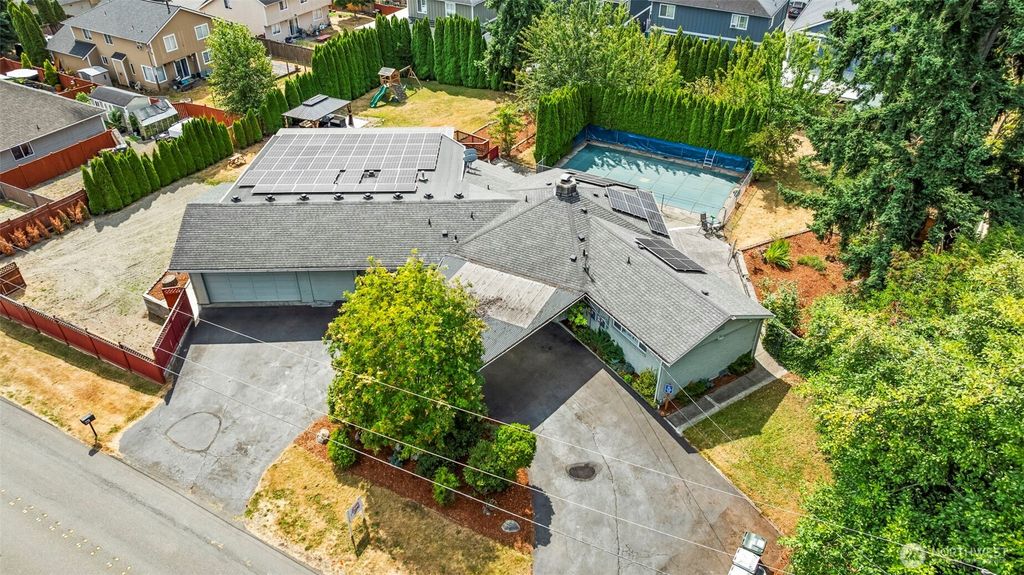 Photo of 12433 SE 264th Street, Kent, WA 98030 (MLS # 2412626)