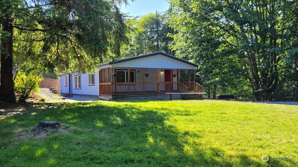 Photo of 20821 N Macs Loop Road, Granite Falls, WA 98252 (MLS # 2254084)