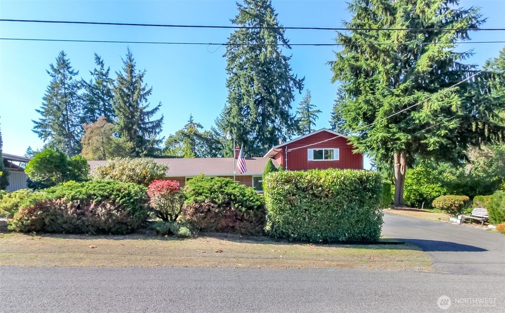 Photo of 10526 Wauna Street SW, Lakewood, WA 98498 (MLS # 2427617)
