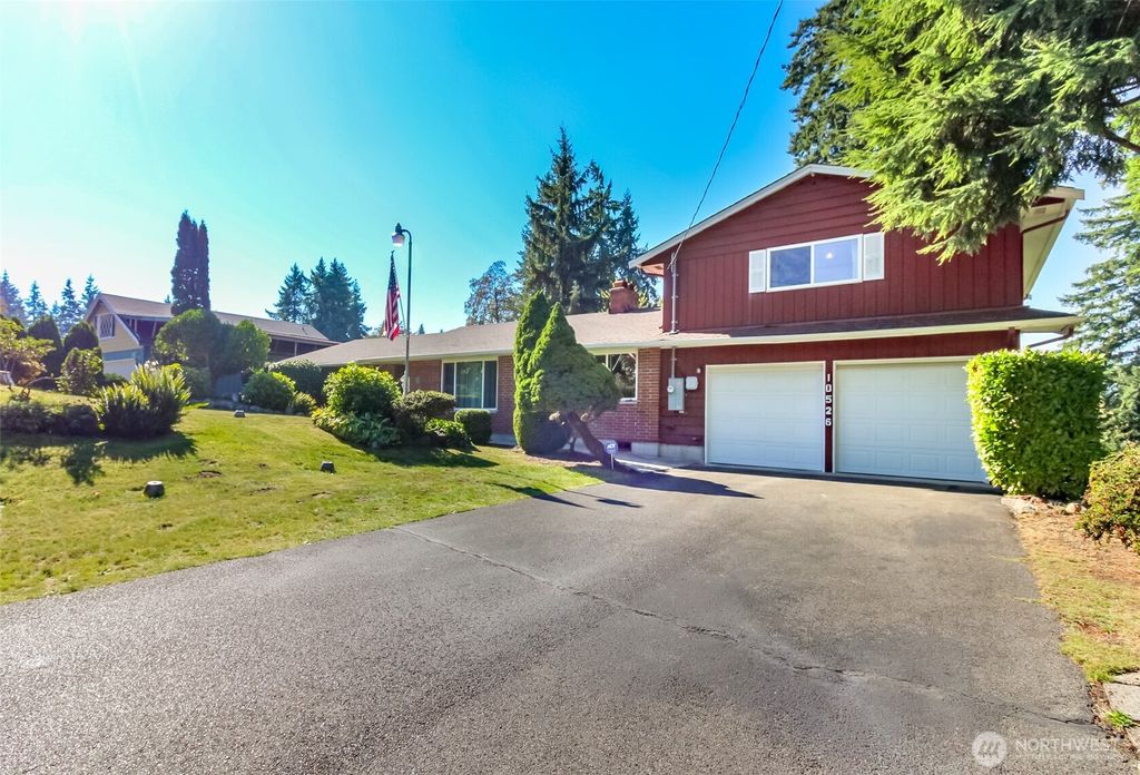 Photo of 10526 Wauna Street SW, Lakewood, WA 98498 (MLS # 2427617)